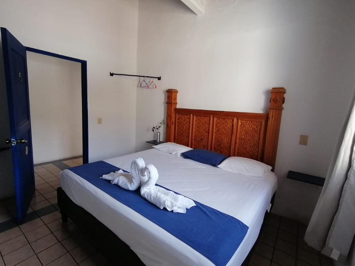 Hotel & Hostal Mayflower Puerto Escondido  Zewnętrze zdjęcie
